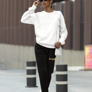 Comfort in Motion. Confidence in Style.